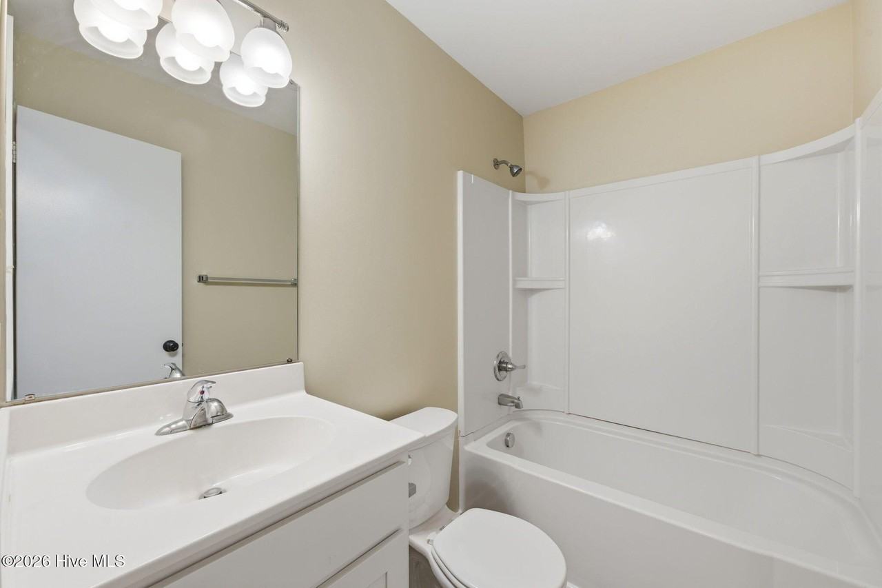 201 Shipman Rd #39 - Photo 7 of 17