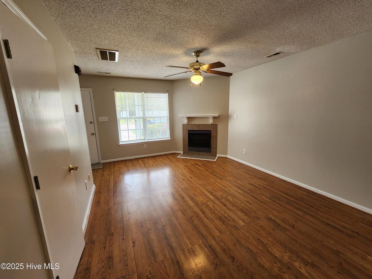 2251 Brandymill Ln - Photo 3 of 10