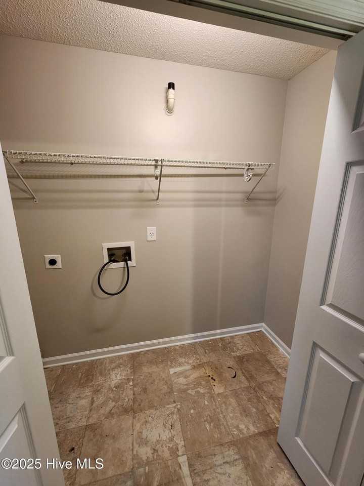 2251 Brandymill Ln - Photo 6 of 10