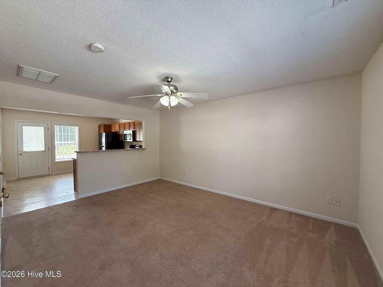 104 Cornerstone Pl - Photo 2 of 11