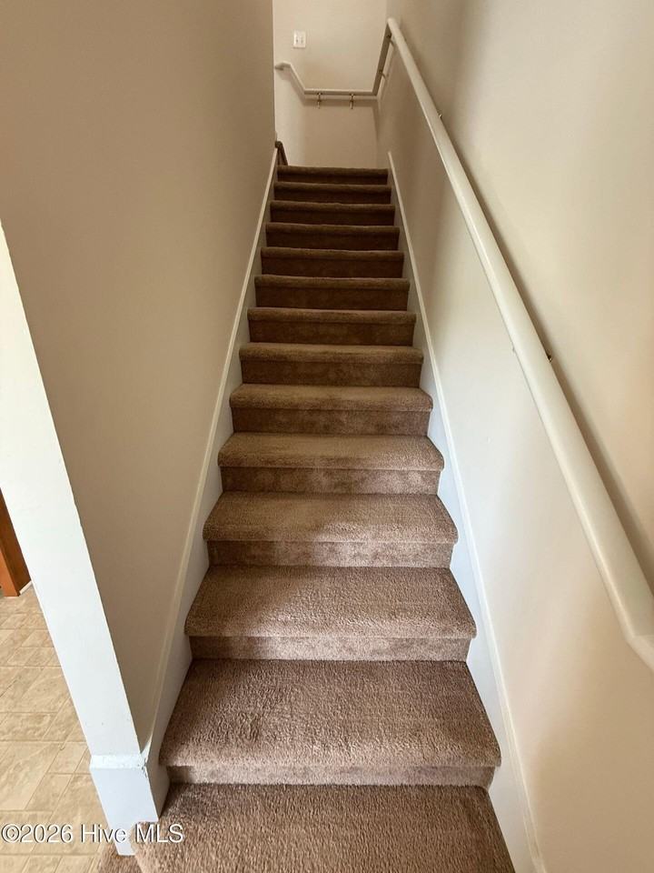 104 Cornerstone Pl - Photo 6 of 11
