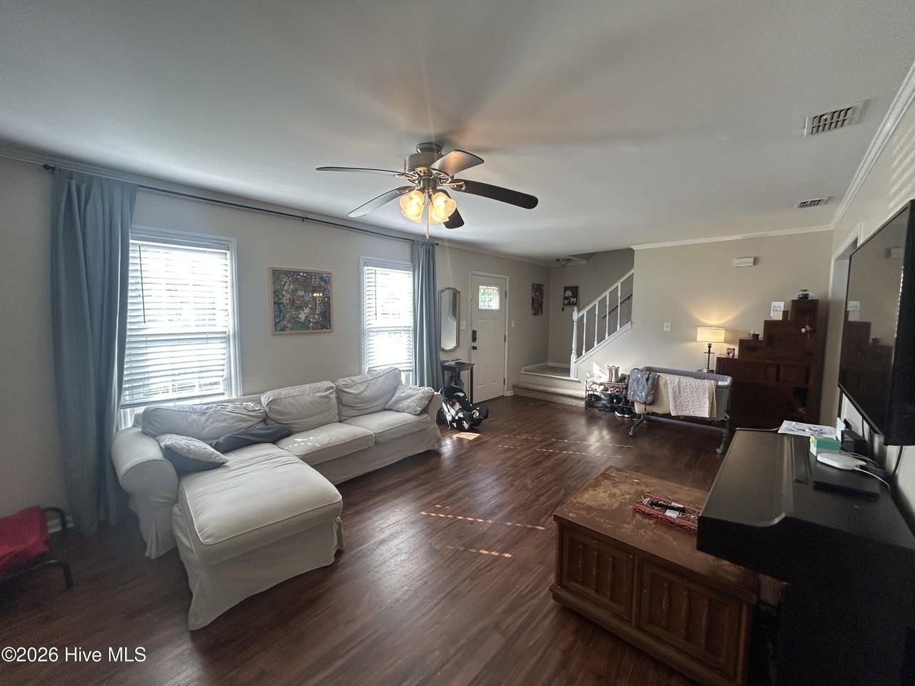 109 Jennie Dr - Photo 3 of 13
