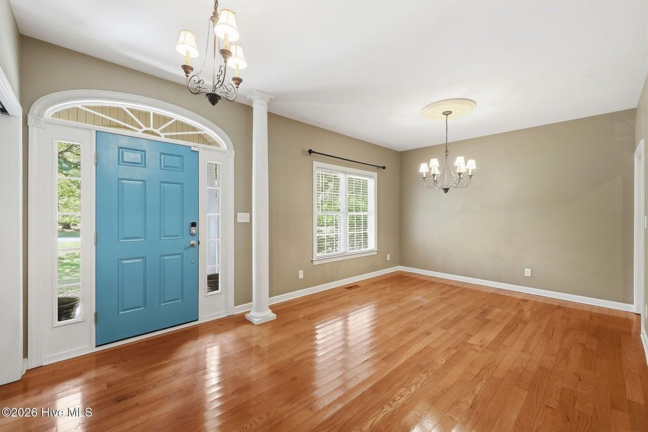 104 Ferret Run Ln - Photo 4 of 46