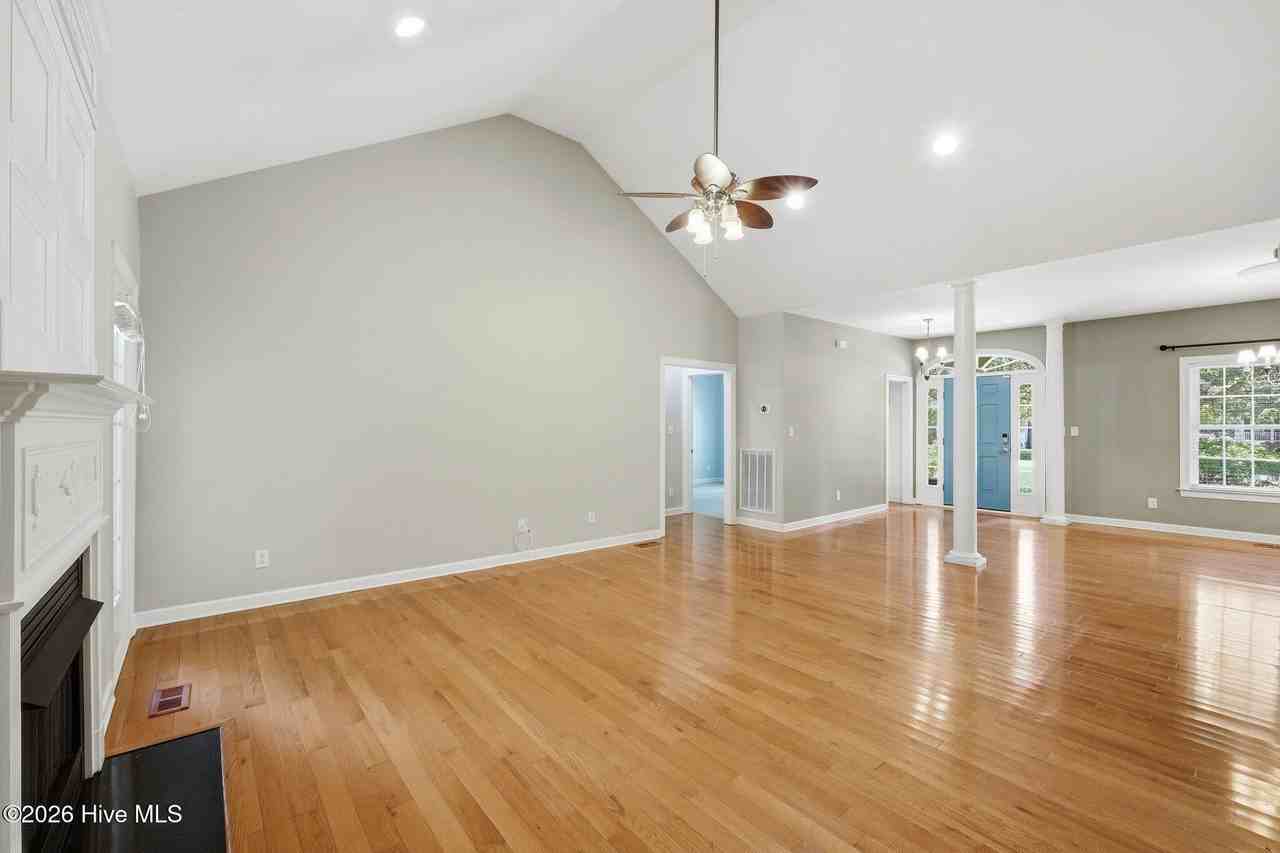 104 Ferret Run Ln - Photo 6 of 46