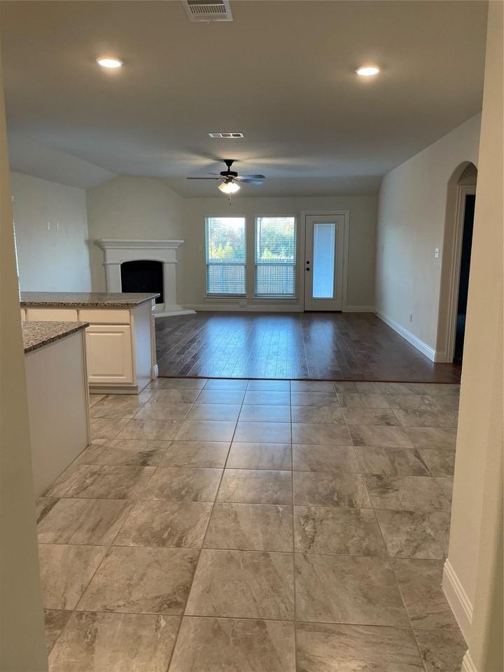 10816 Brownwood Pl #1 - Photo 3 of 20