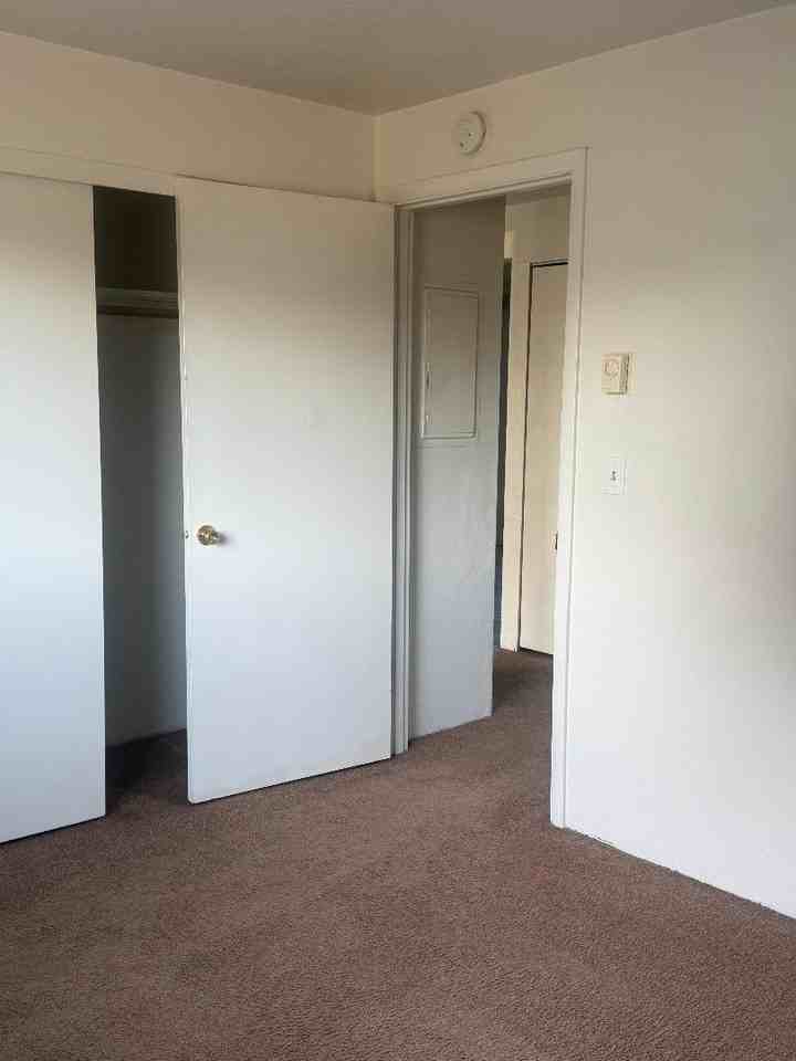 3148 W Harvard Ave #A - Photo 4 of 8