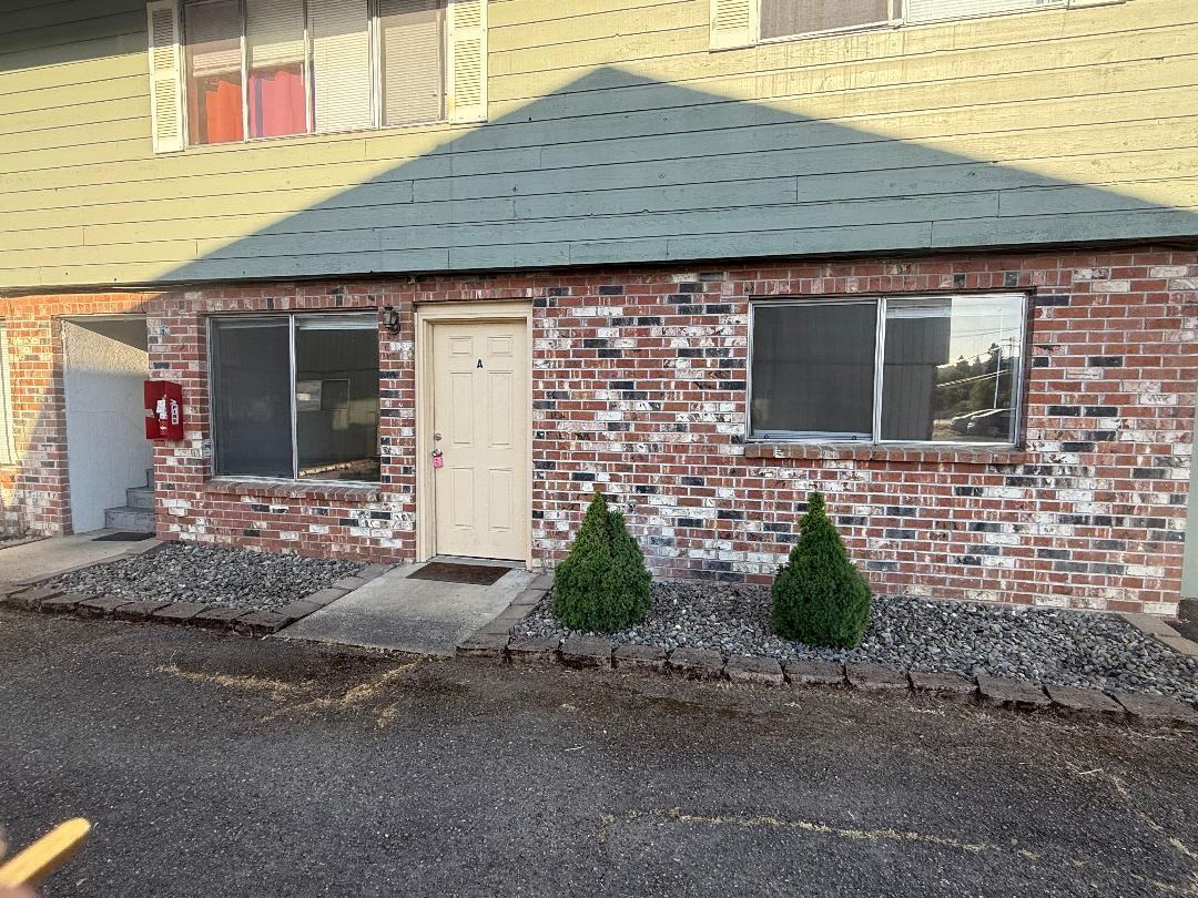 3148 W Harvard Ave #A - Photo 5 of 8