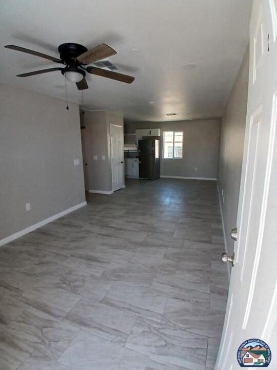 172 W Alamo St #C - Photo 4 of 19