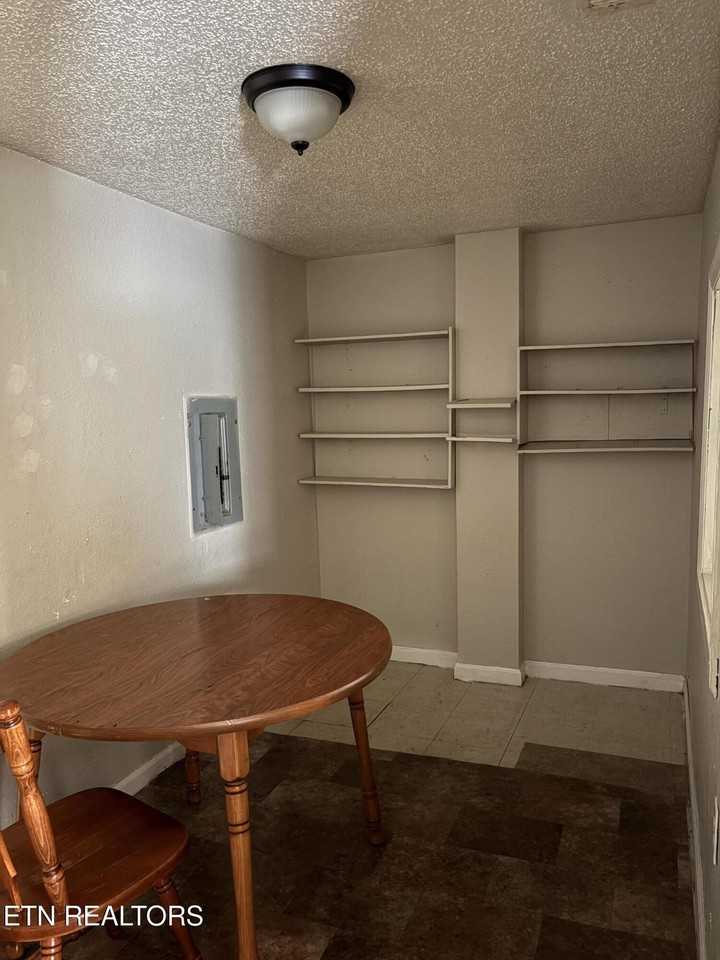 823 Siluria St #823 - Photo 5 of 6