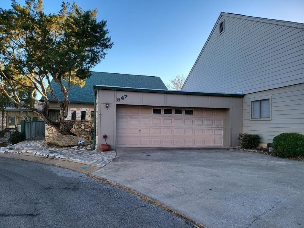 547 Fairway Dr - Photo 2 of 14