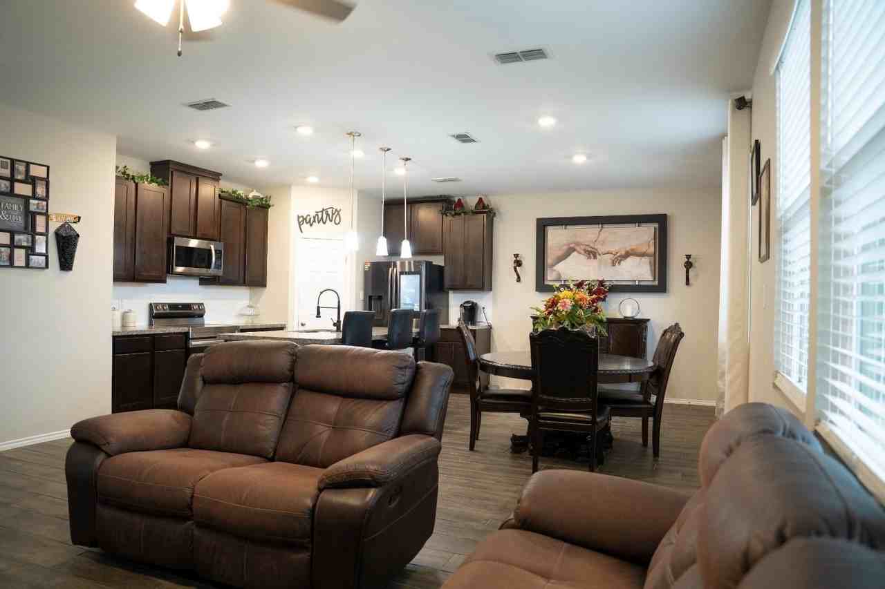 4207 Lorisa Dr - Photo 7 of 30