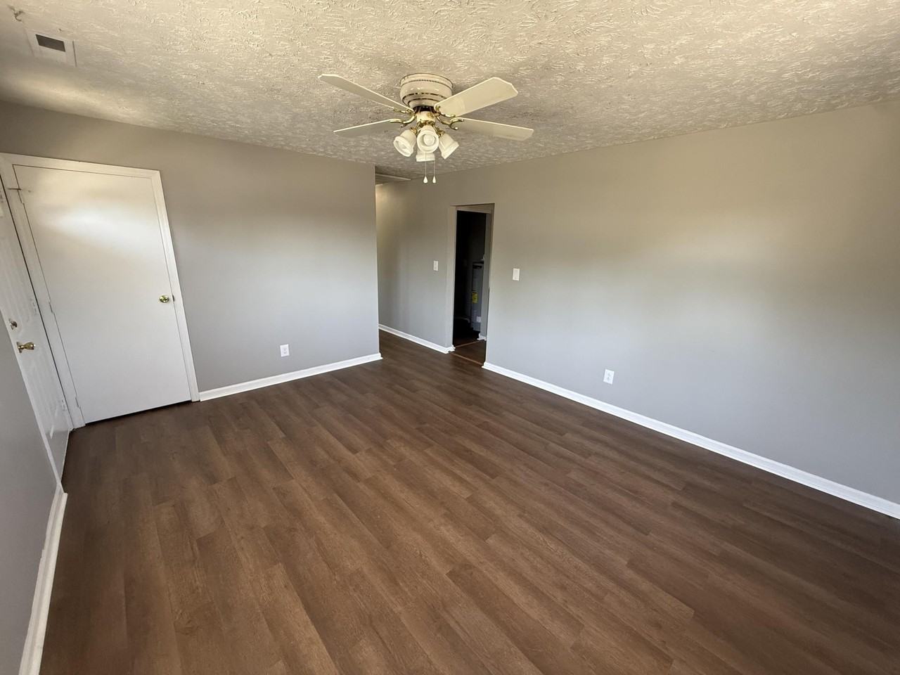 3732 Red River Dr - Photo 2 of 15
