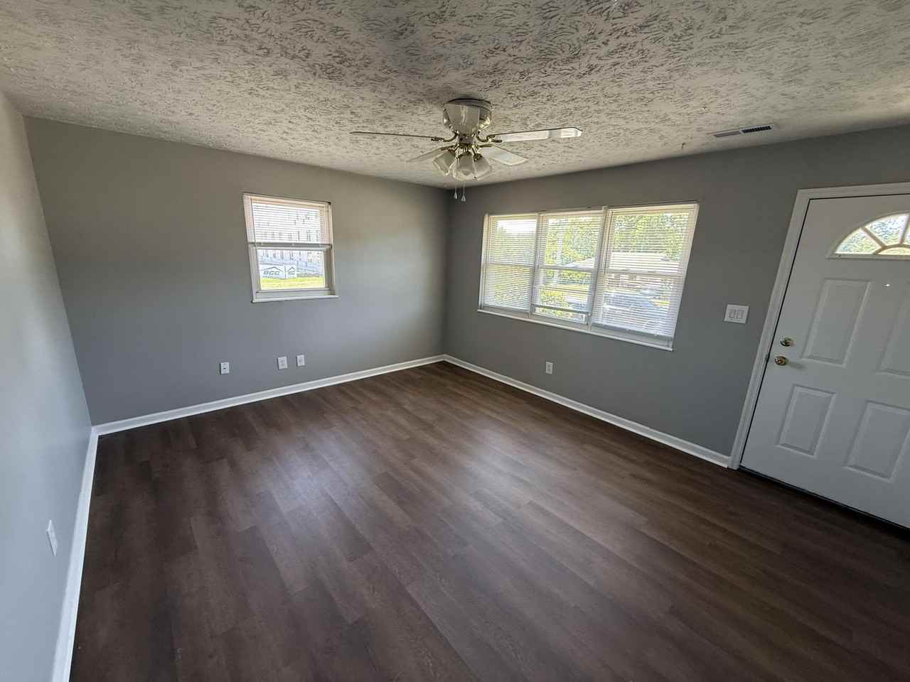 3732 Red River Dr - Photo 3 of 15