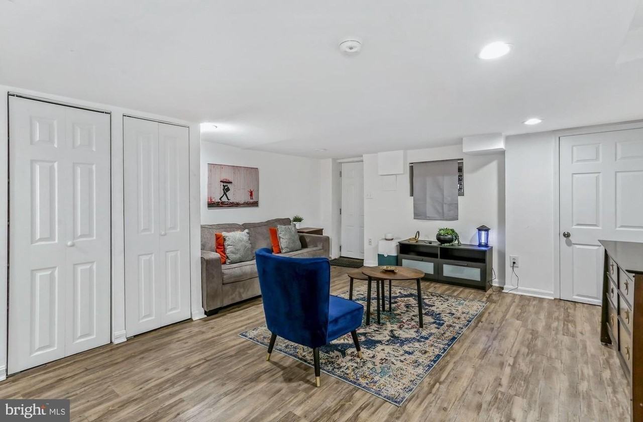 952 Shepherd St Nw - Photo 5 of 16
