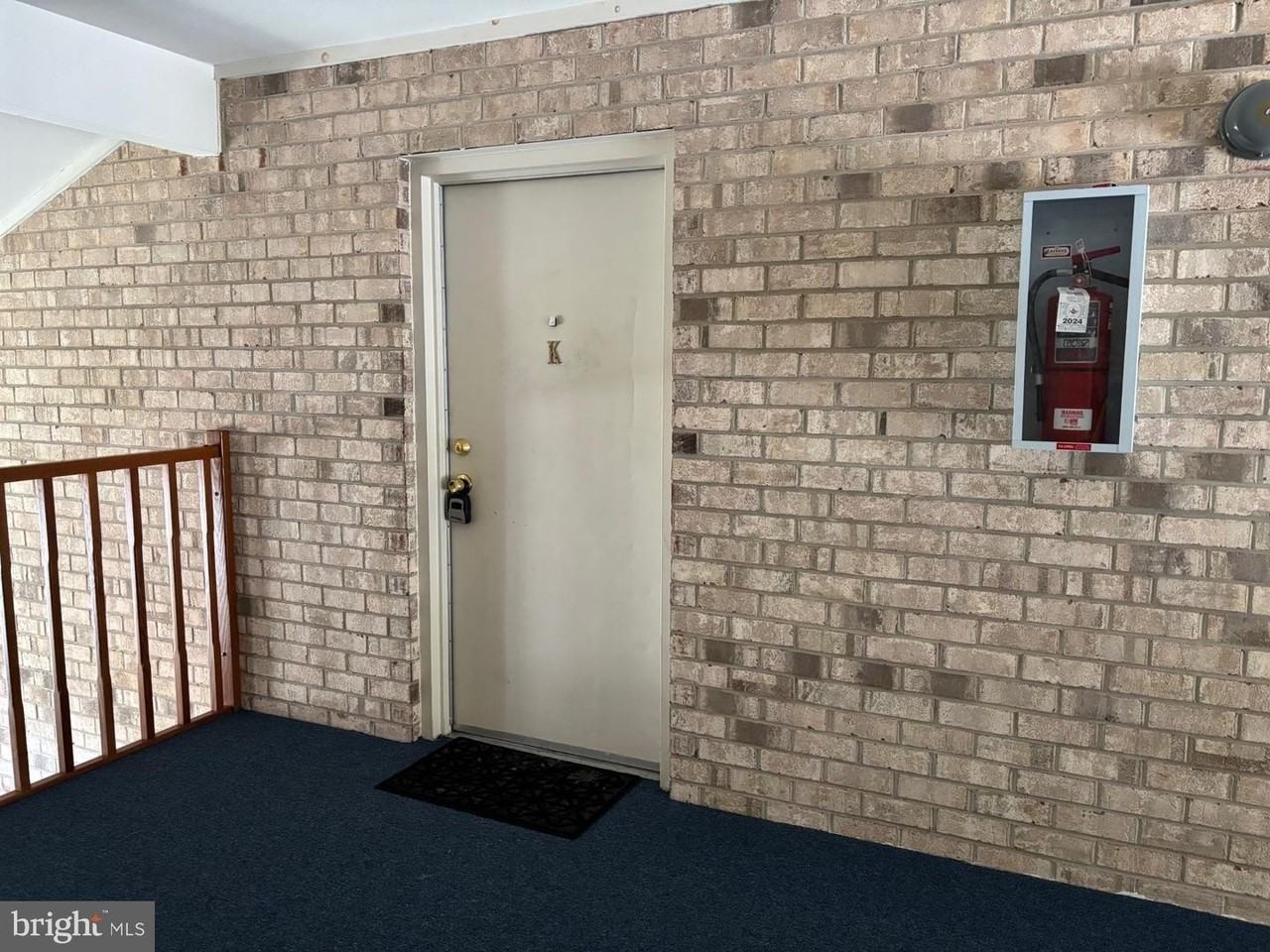 2219 Lowells Glen Rd - Photo 3 of 24