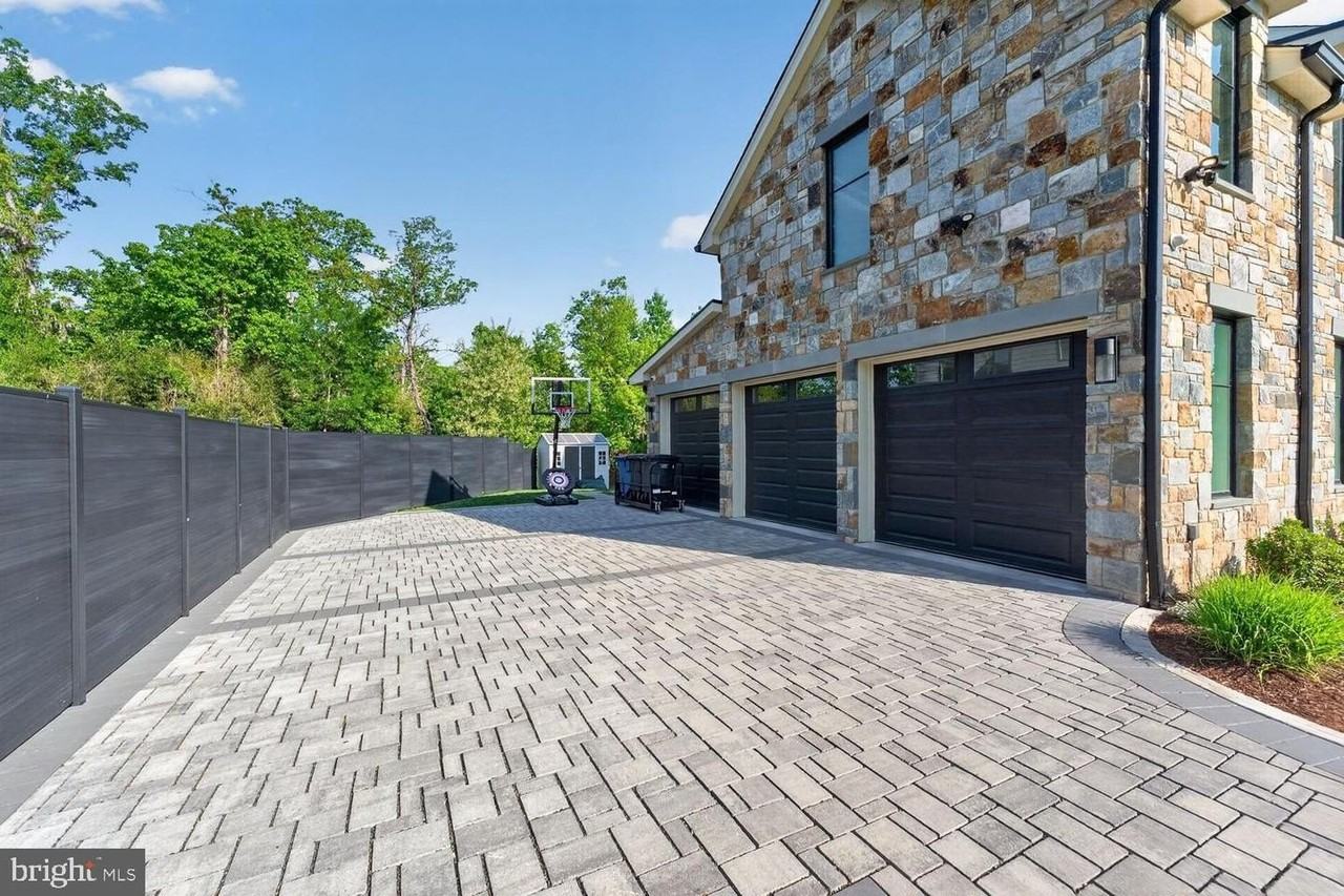 1218 Karig Pl - Photo 3 of 13
