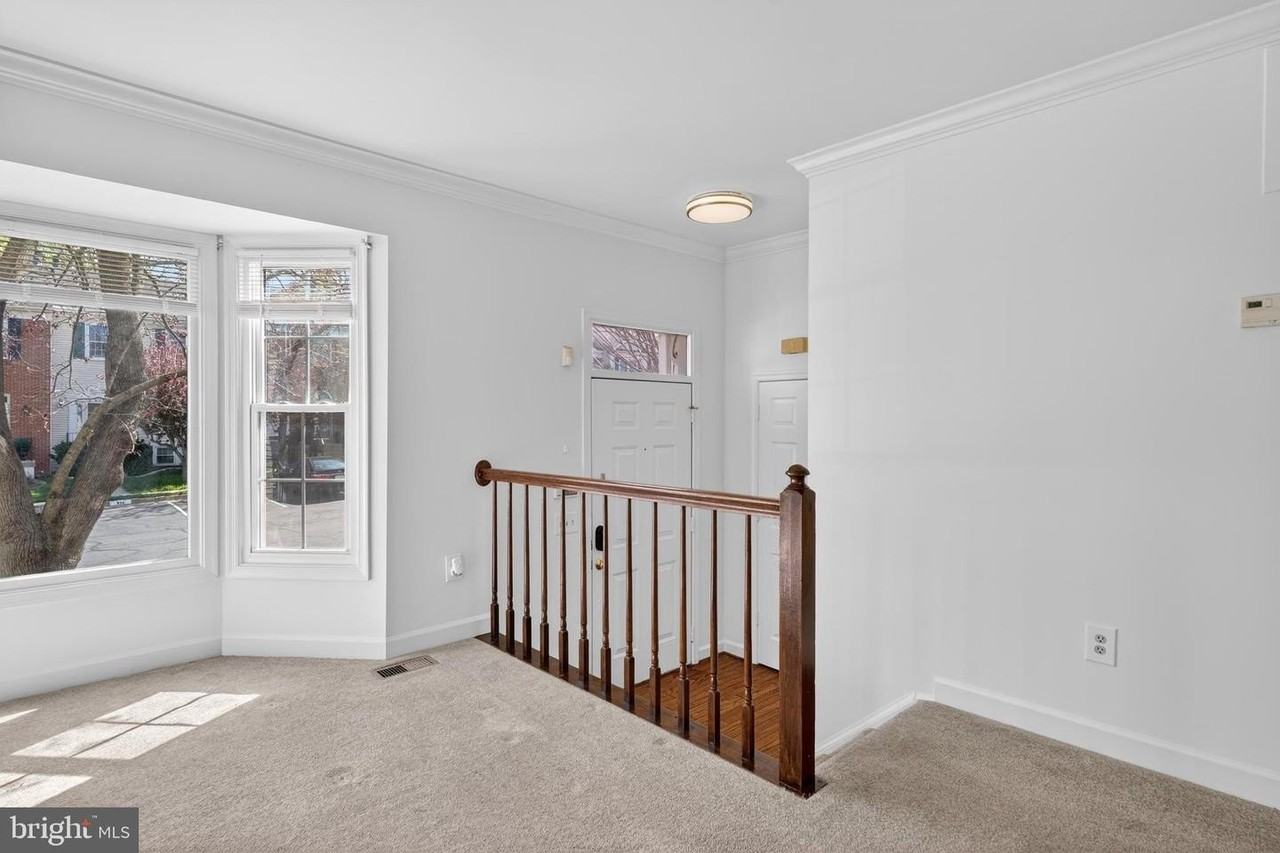 6142 Joust Ln - Photo 4 of 45
