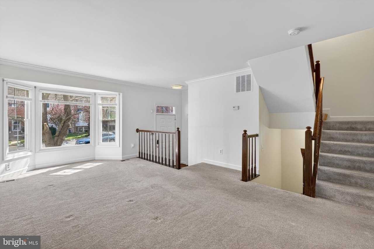 6142 Joust Ln - Photo 7 of 45
