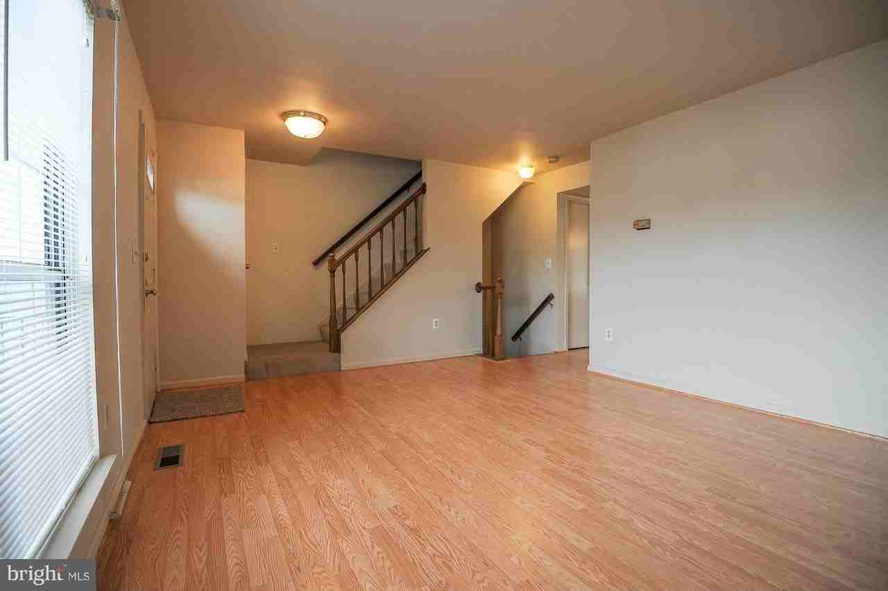 128 Sulgrave Ct - Photo 7 of 23