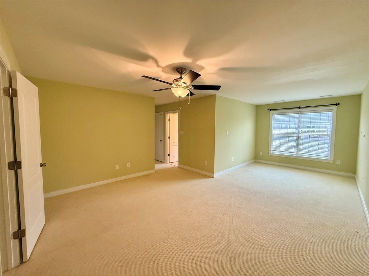 223 Quarterpath Rd - Photo 6 of 13