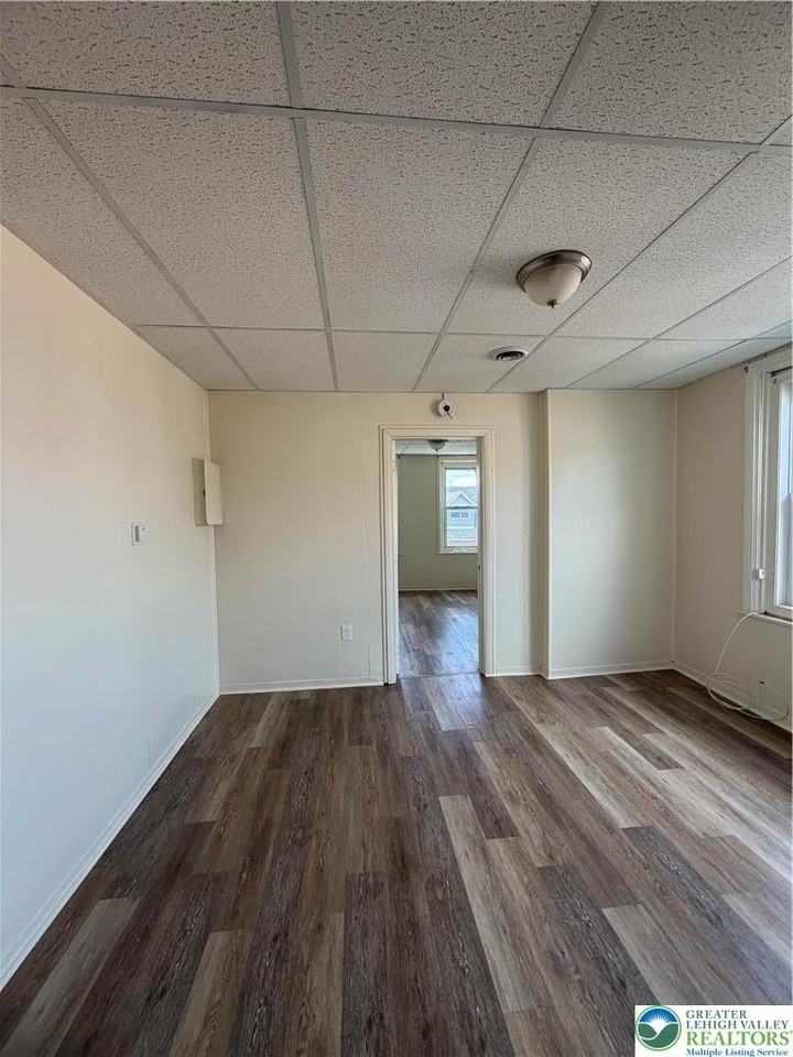 1218 Mechanic St #5 - Photo 2 of 8