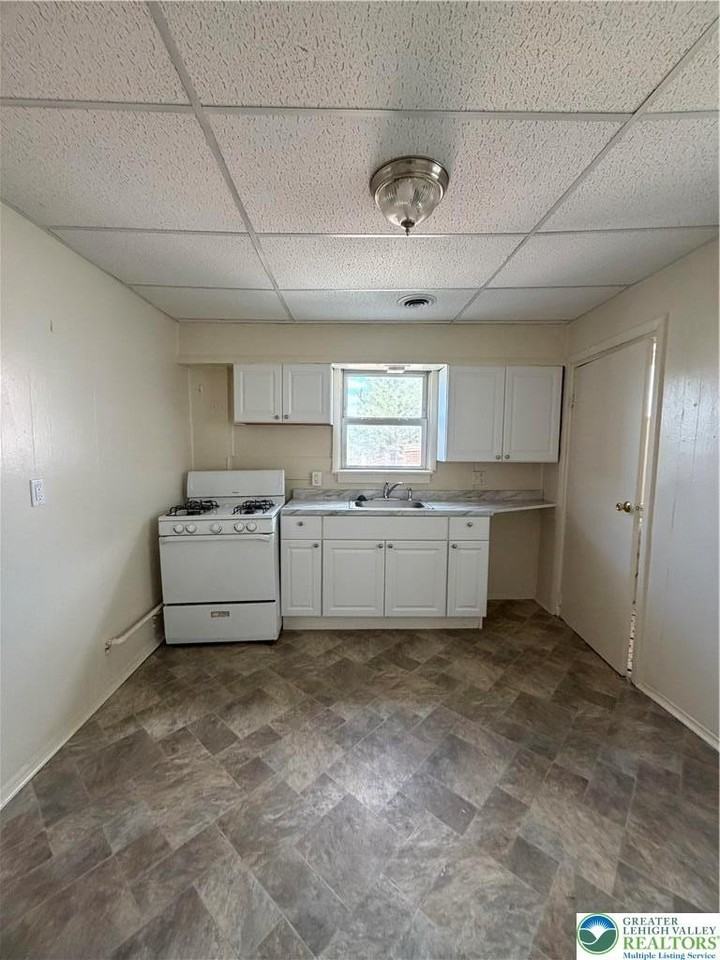 1218 Mechanic St #5 - Photo 5 of 8