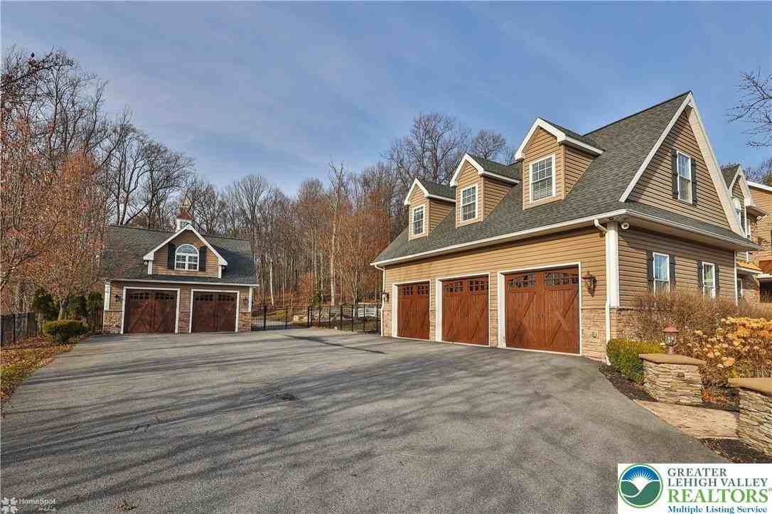 284 Walker Rd - Photo 7 of 50