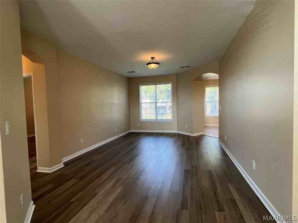 8951 Alderwood Way - Photo 4 of 32