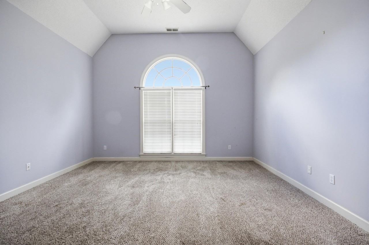 9143 Raspberry Ln - Photo 4 of 10