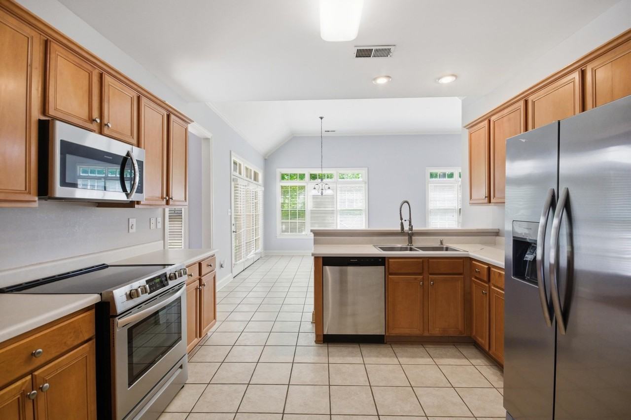 9143 Raspberry Ln - Photo 6 of 10