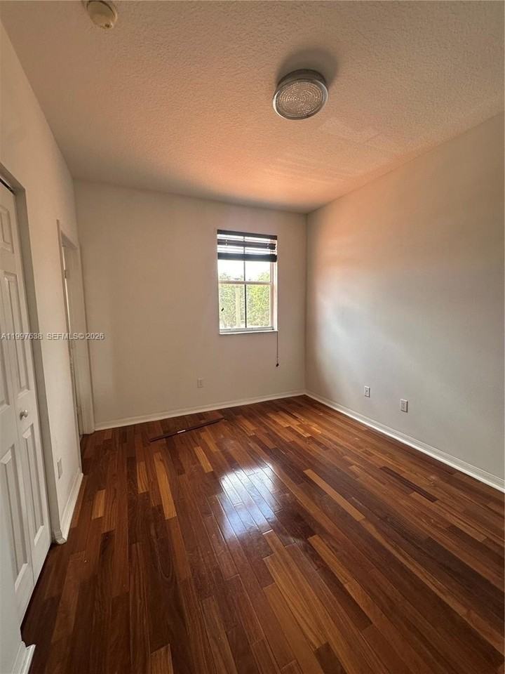 2191 Anchor Ct #1902 - Photo 5 of 12