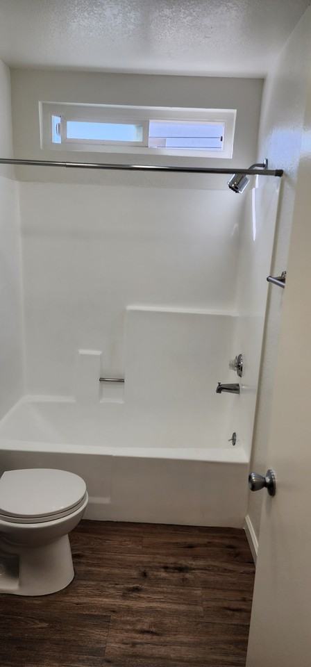 313 East Providencia Avenue - Photo 4 of 13