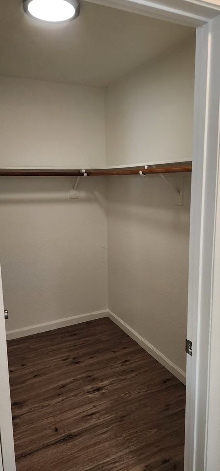 313 East Providencia Avenue - Photo 5 of 13