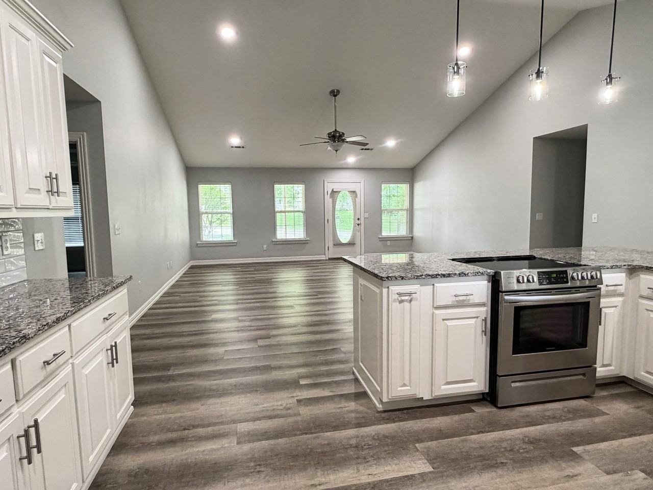 3512 E Madison Dr #NA - Photo 2 of 11