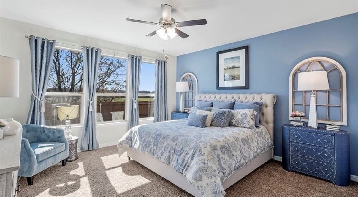 2433 Moon Ranch Dr #NA - Photo 2 of 15