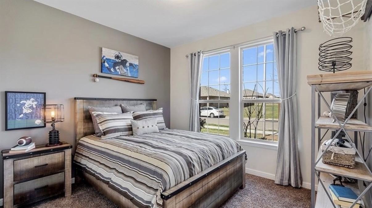 2433 Moon Ranch Dr #NA - Photo 4 of 15