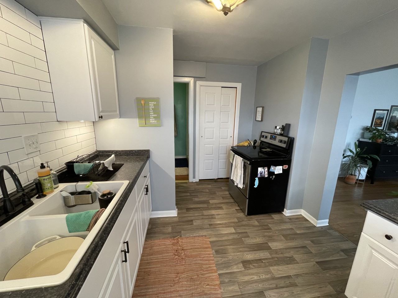 1395 N Lincoln St #1 - Photo 5 of 11