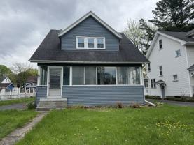 83 Navarre Rd #NA - Photo 1 of 1
