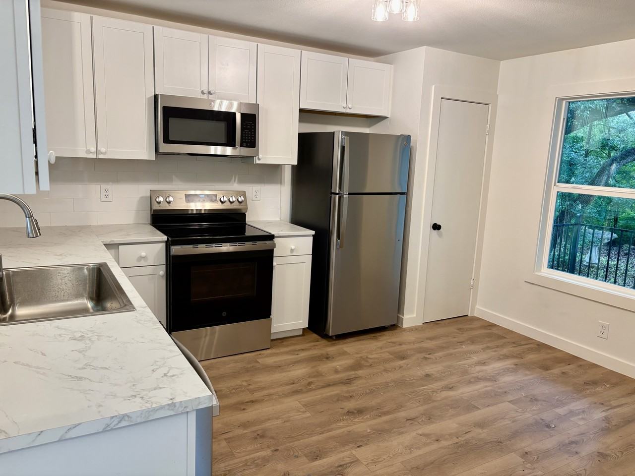 18211 Center St #NA - Photo 6 of 33