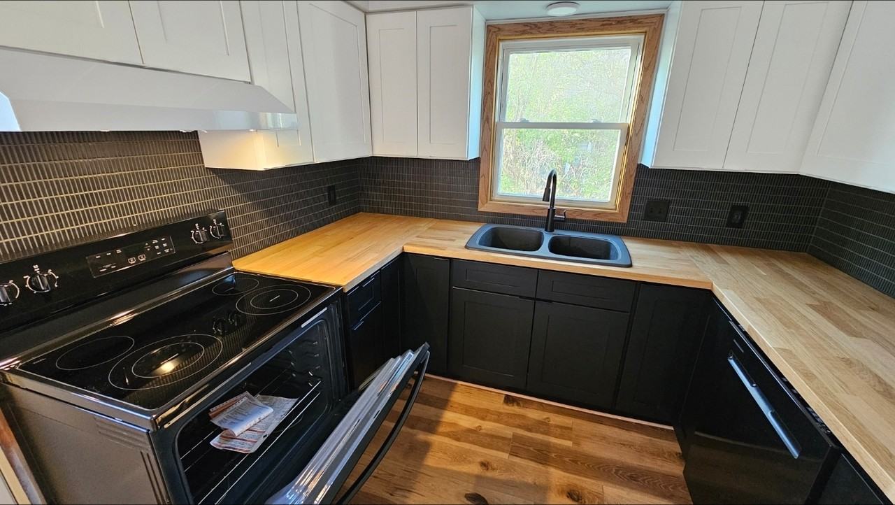 1811 Carl St #NA - Photo 2 of 16