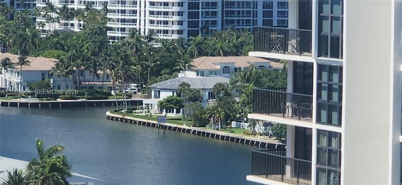 1985 S Ocean Dr #14C