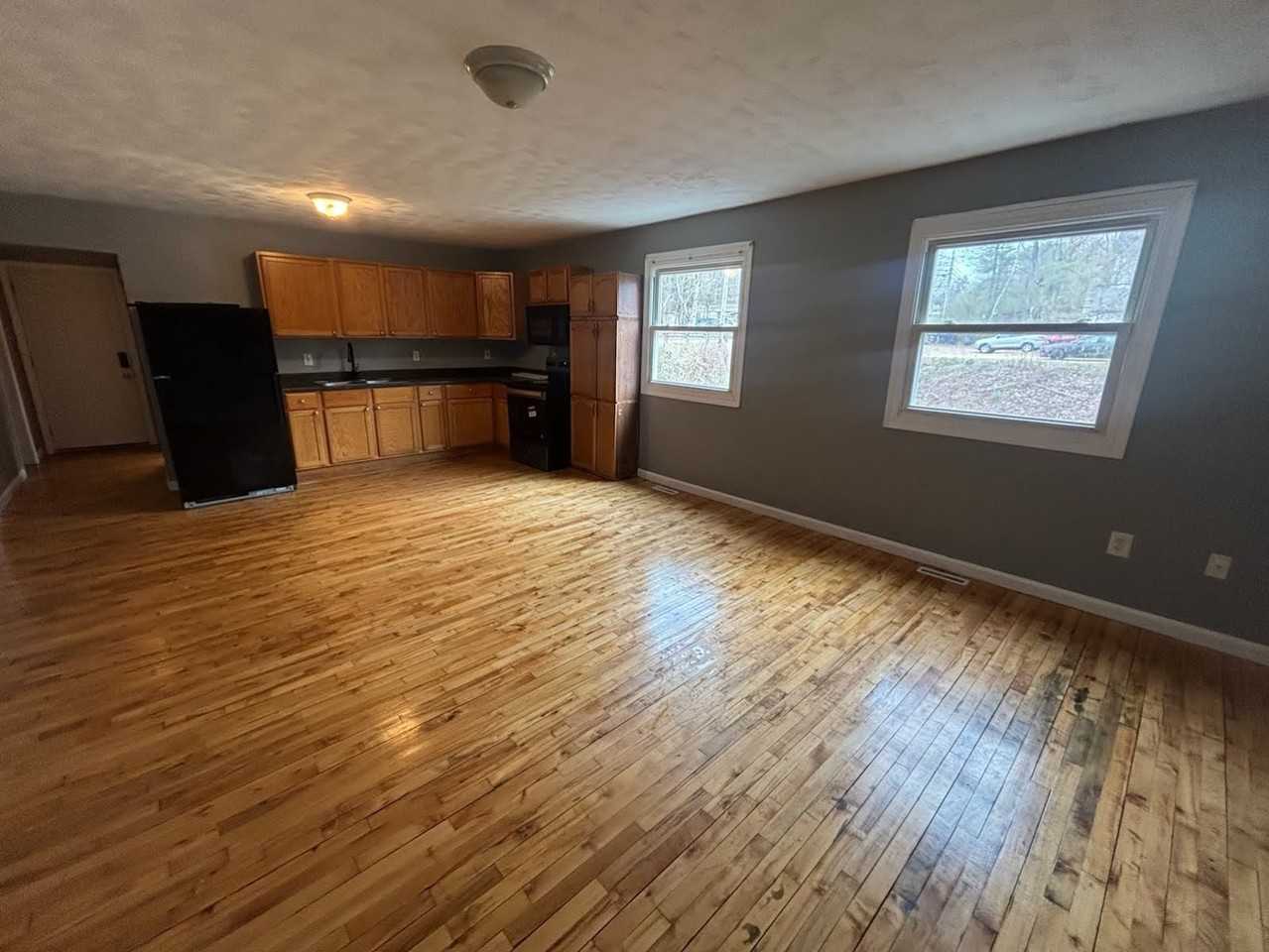 10 Shaker Road - Photo 2 of 19