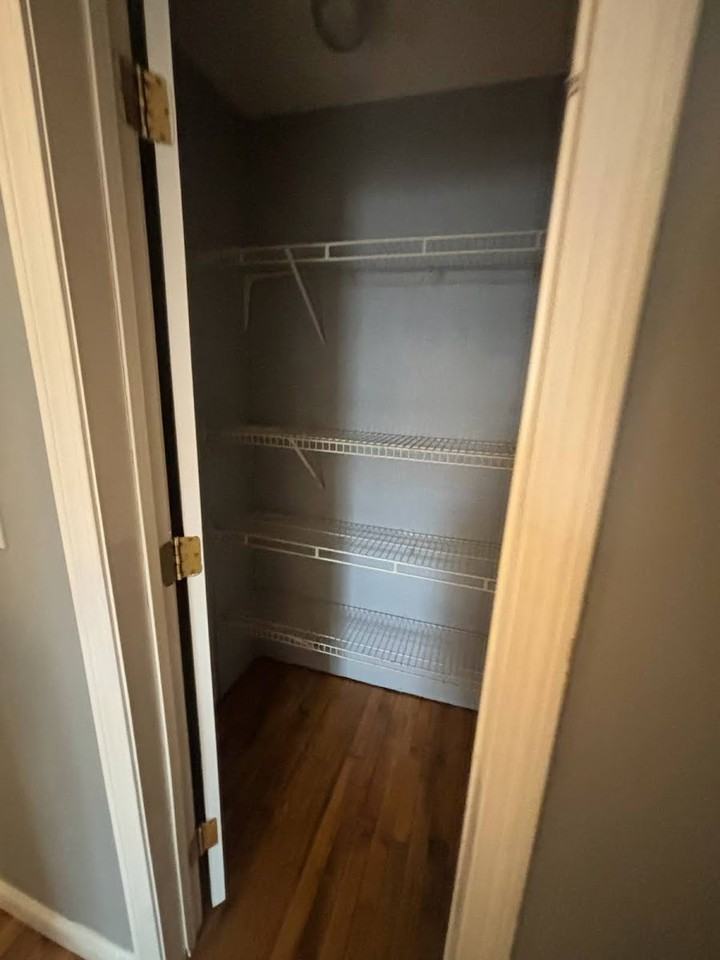 10 Shaker Road - Photo 5 of 19