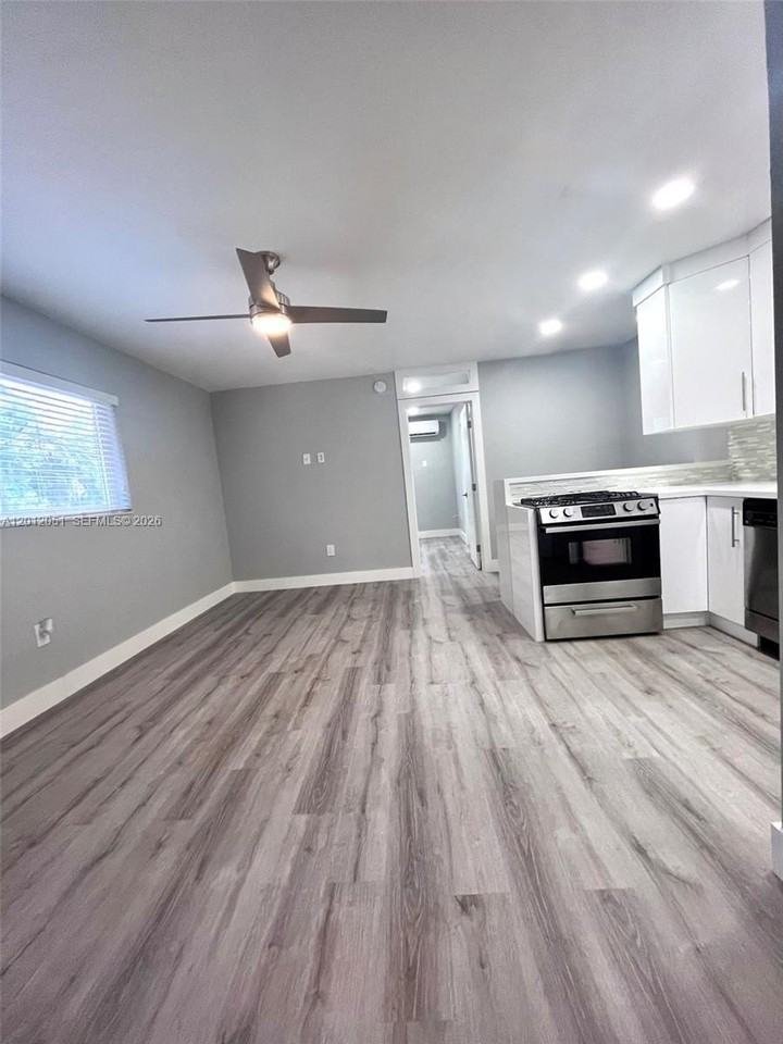 6310 Sw 79th St #20 - Photo 2 of 19