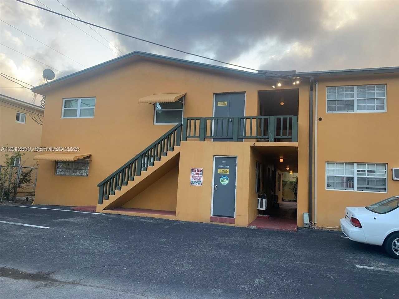 1702 Mckinley St #4