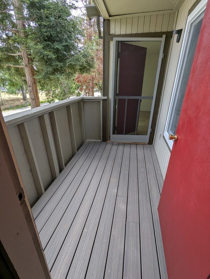 4909 Date Avenue - Photo 5 of 18