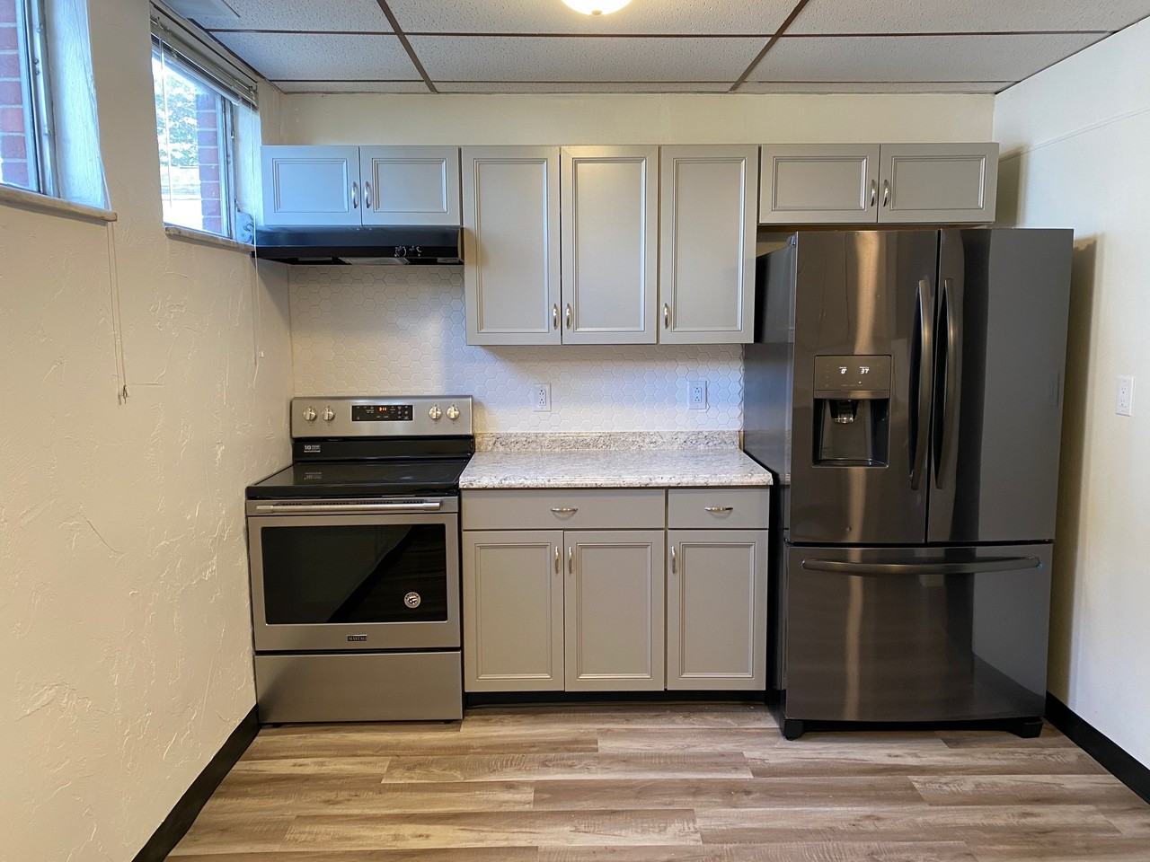413 W Main Street - Photo 2 of 9