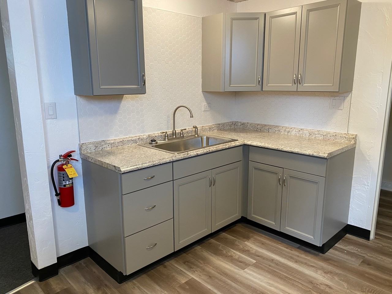 413 W Main Street - Photo 3 of 9