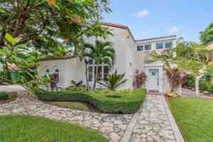 featured image of 319 Mendoza Ave #319