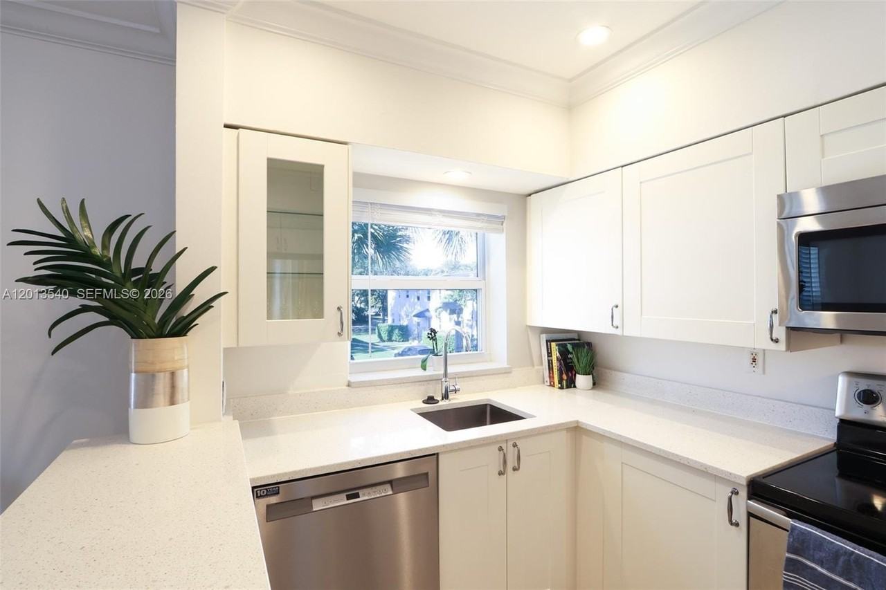 7740 Sw 54th Ct #52D - Photo 7 of 21